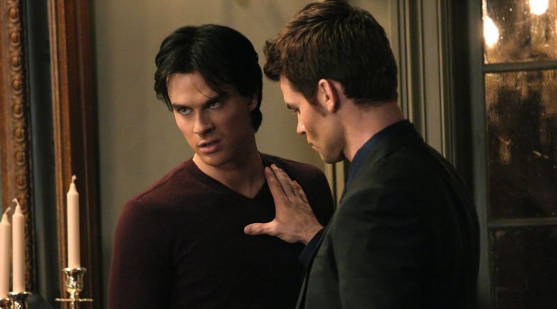 Korku ve romantizm iç içe, efsanevi canavarlar yükseliyor