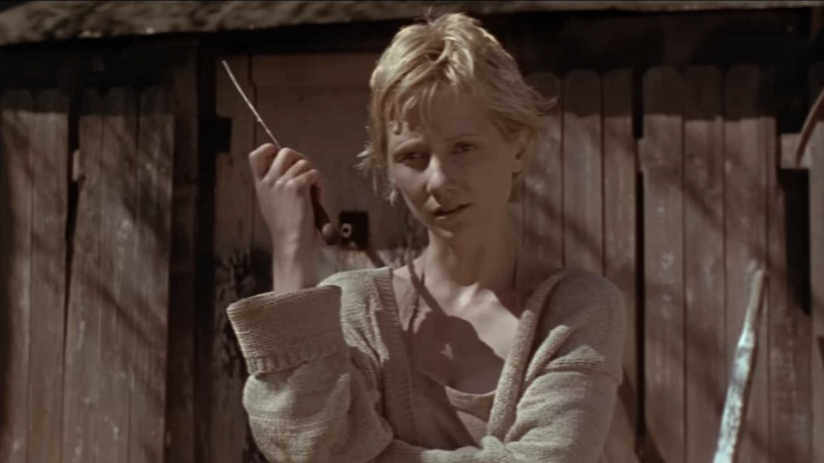 Gerilim dorukta, maskeler düşüyor, izleyici nefessiz kalıyor