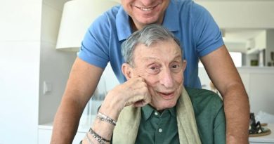 Babasıyla gurur, özlem ve sonsuz bir sevgi