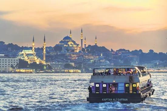 Ramazan coşkusu İstanbul lezzetleriyle sofrayı şenlendiriyor