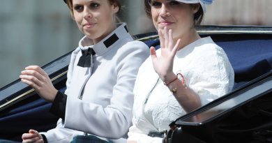 Kraliyet rüzgarı değişti, prensesler kenarda kaldı