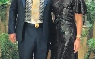 Gülümseme, yeniden doğuş ve aşkın izleri yüzünde