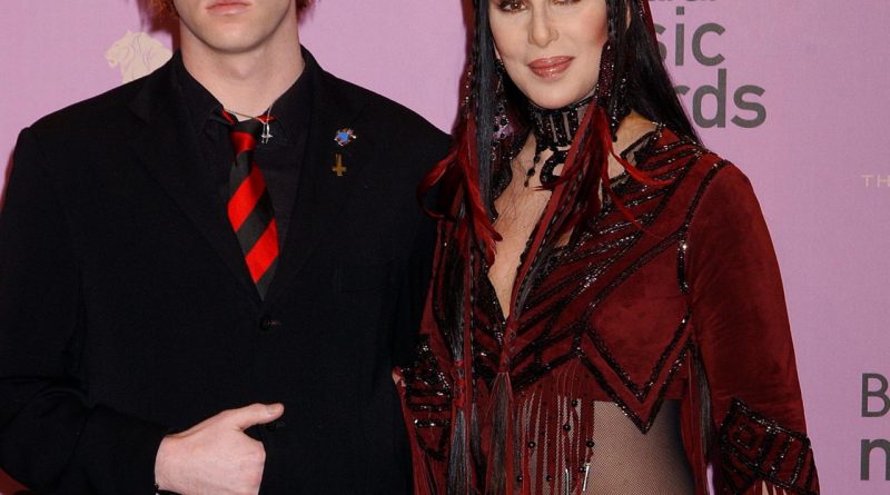 Ailesi endişeli, Elijah Allman yine başını belaya soktu