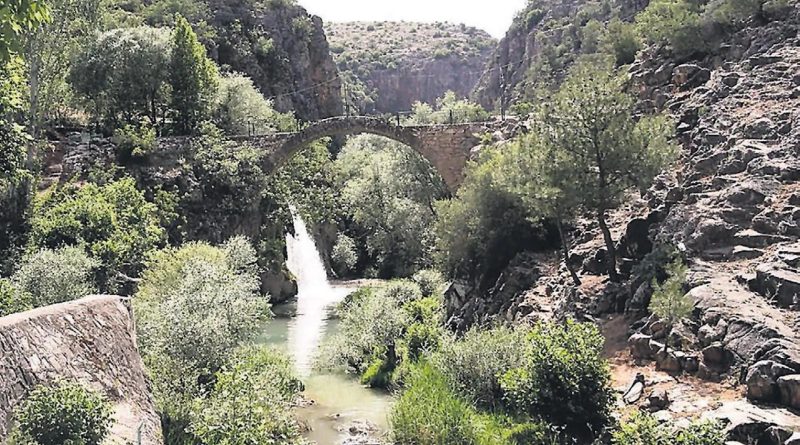 Keşkekten cenderesine Uşak'ın eşsiz tatları keşfediliyor