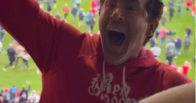 Gülüşler, şutlar, zafer! Futbol yorumculuğu başlıyor