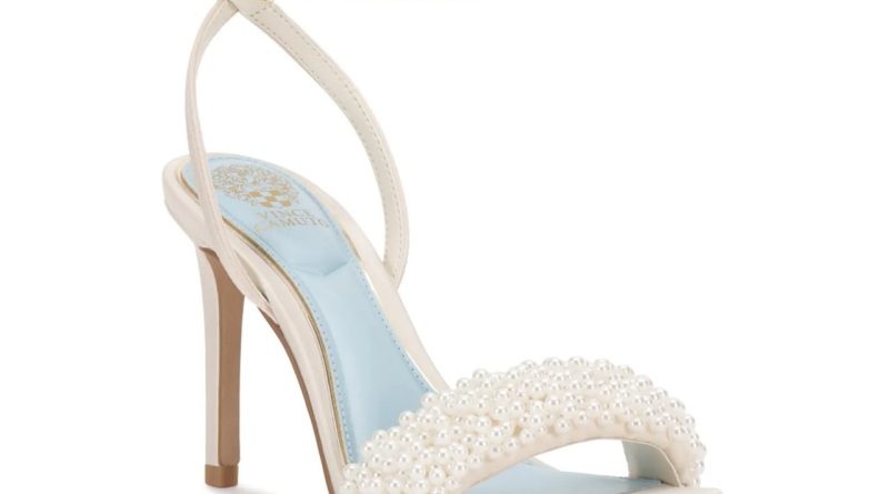 Romantik detaylar, şıklık ve mutluluk anı yakalanıyor