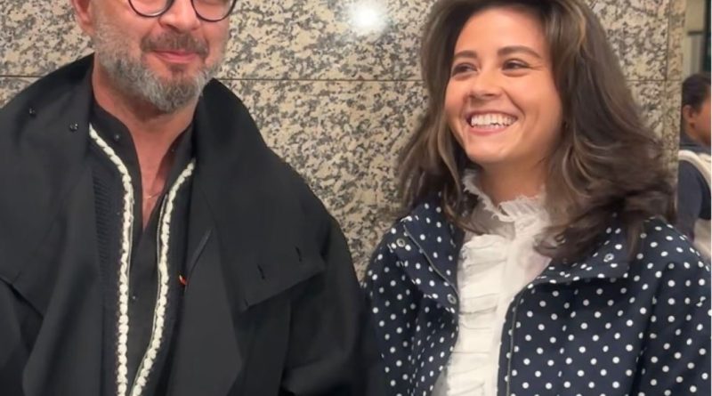 Gülüşler, heyecan dorukta, yaz düğünü mü geliyor?