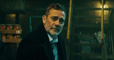 Yeni kahramanlar, yeni güçler, aynı karanlık dünya