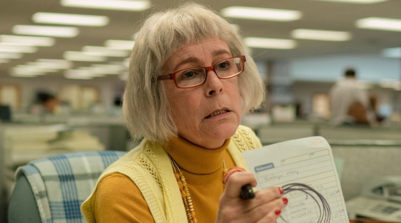 Çoklu evrenler, kimlik arayışı, görsel şölen