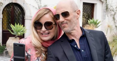 Lüks tatil, zenginler, kara mizah, beklenmedik olaylar