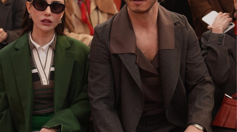 Paris rüzgarı esti, stil ikonları parladı!