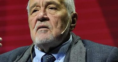 Usta bir düşünürün sağlığına kavuşması dileğiyle