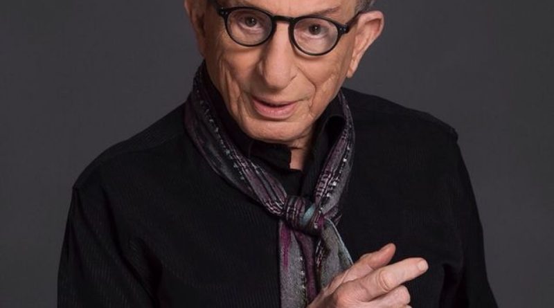 Tiyatronun ışığı hiç sönmeyecek, gençler sahne alacak!