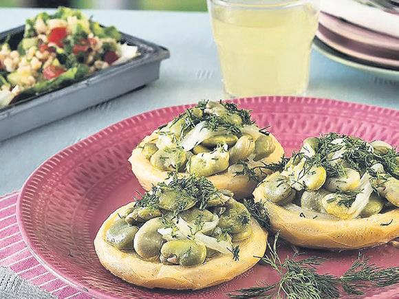 Sofraya İzmir'den geleneksel lezzetler, şefin dokunuşuyla