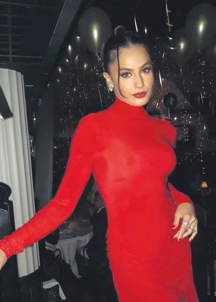 Güzellik, aşkı Londra’da yakaladı, düğün yakın!