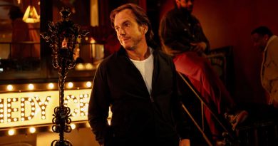 Gülmek için hazır ol, perde açılıyor!