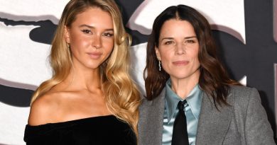 Gerilim dorukta, hayalet maske yine peşimizde!