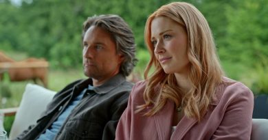 Charmaine'in hamileliği sırlarla dolu bir başlangıç sunuyor