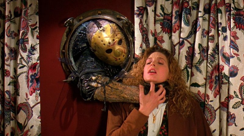 Kan kırmızı anılar, kesilmiş, gizlenmiş, unutulmamış