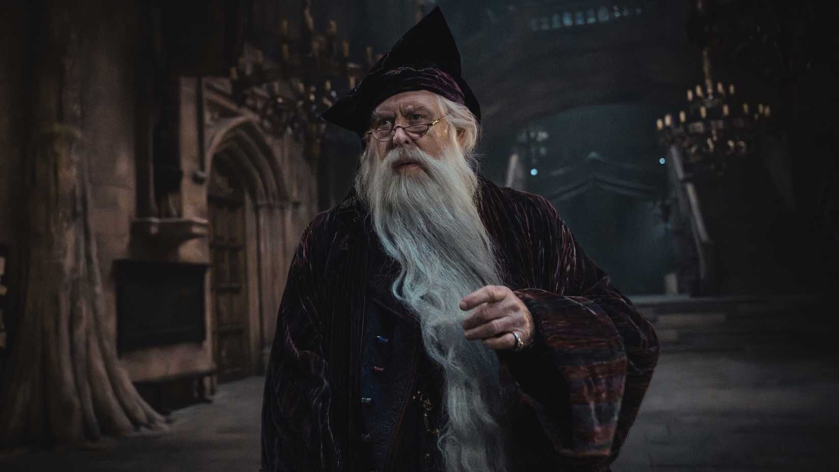 Büyülü Hogwarts yeniden canlanıyor, oyunların izleri belirgin