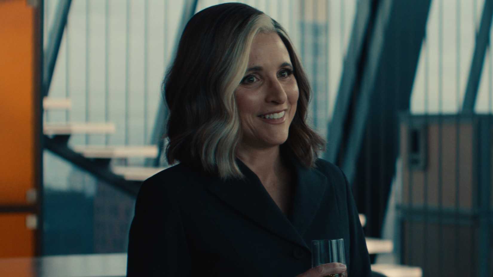 Gizemli Mr Charles yükseliyor, tehdit kokuyor, kim bu adam?