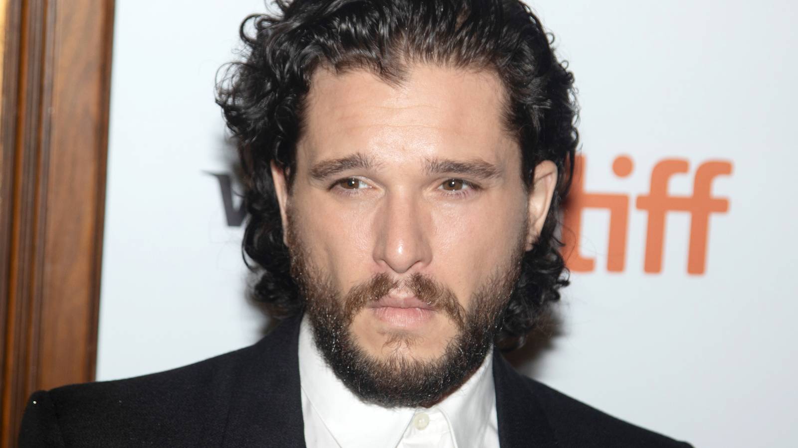 Harington, Dickens'ın destanında yeni bir soluk getiriyor