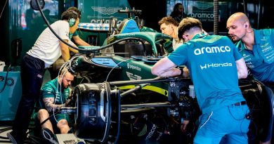 Avustralya'da yarış heyecanı, pilotlar piste çıkmaya hazır