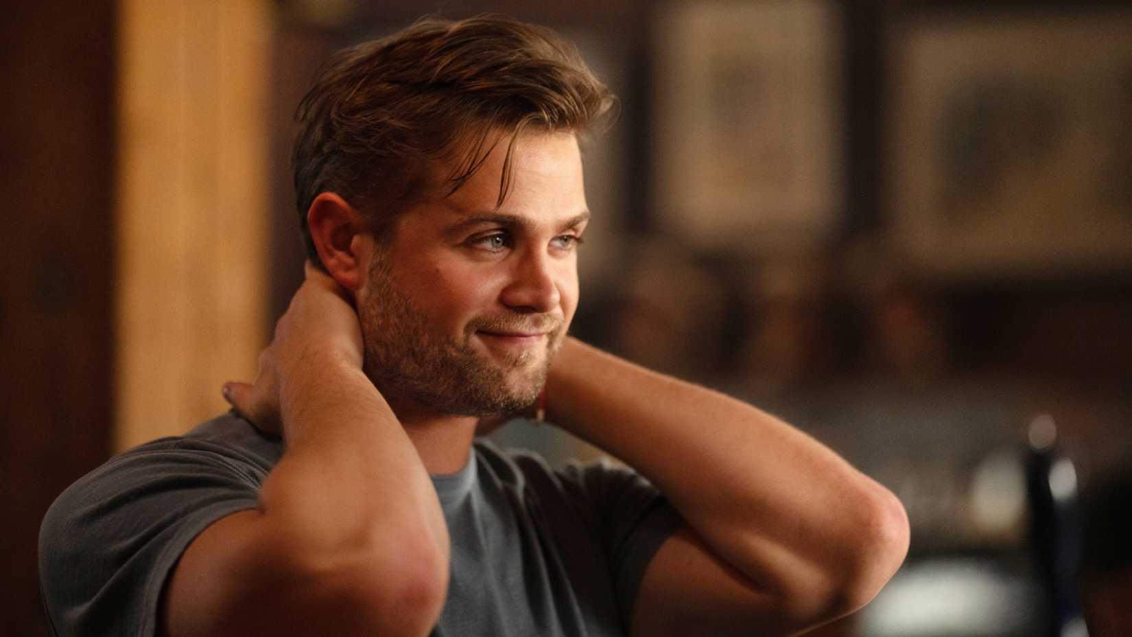 Takıntı, sanat ve karanlık komedi iç içe geçti