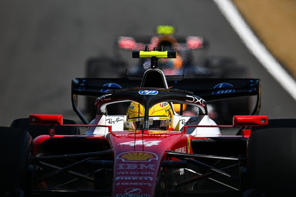 Pilotlar arasındaki çekişme zirvede Çin'de!