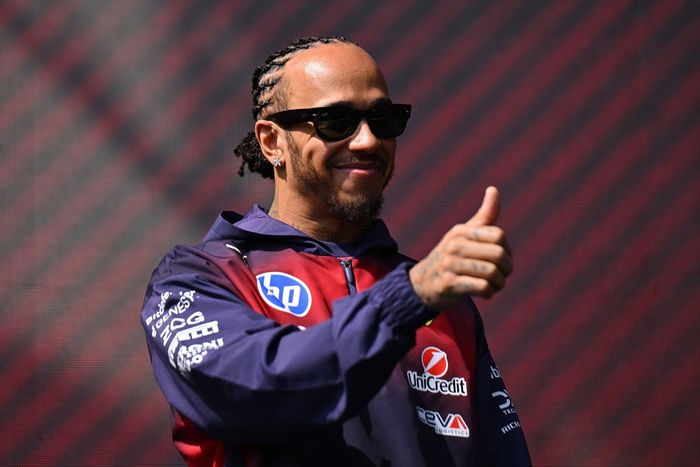 Russell zirvede, Mercedes coşuyor, Shanghai şenleniyor!