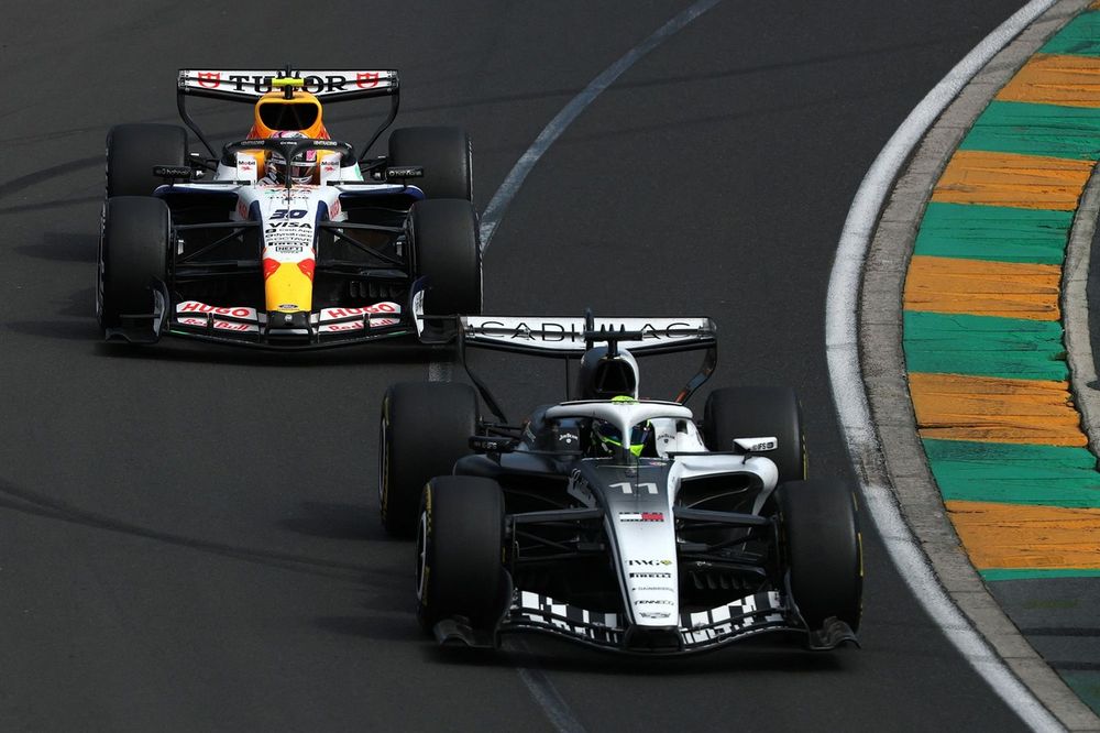 Genç pilotun meydan okuması, tecrübeli rakiple gergin anlar yaşattı