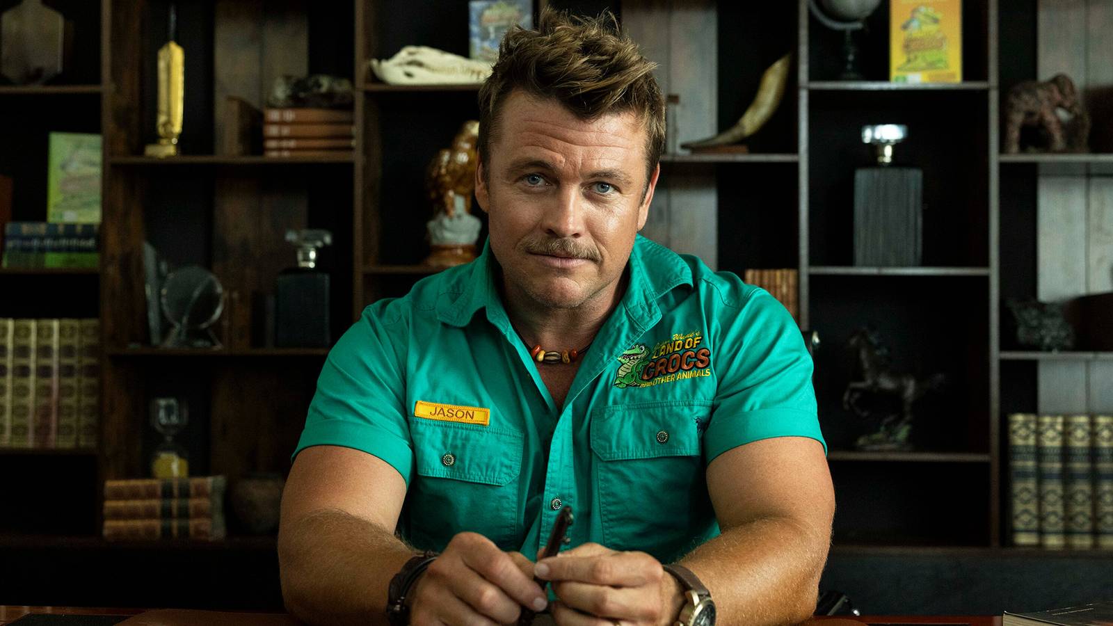 Kara mizah, dedektifler, sıra dışı bir kasaba, eğlence!