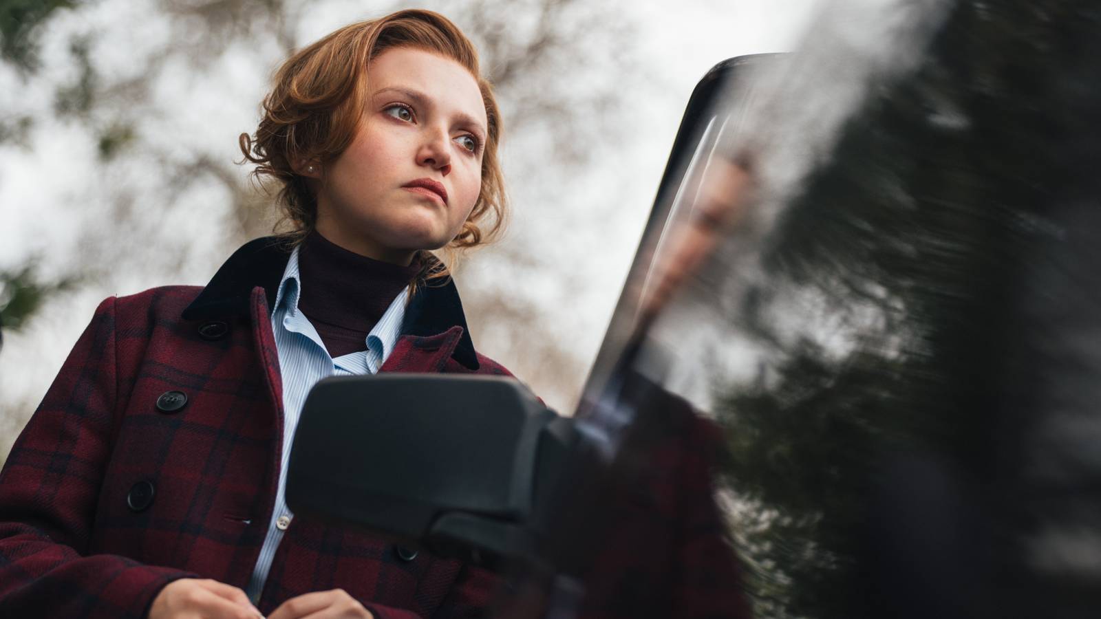 Kraliyet dedikoduları, suç unsurları, karmaşık bir anlatı