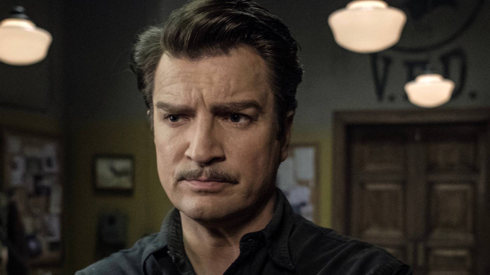 Ailesizlik, talihsizlik ve karanlık mizahla dolu bir dünya