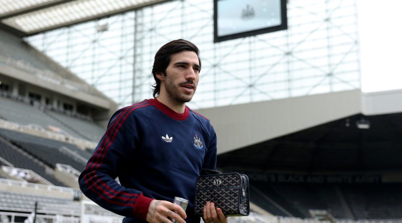 İtalyan yıldız için rekabet kızışıyor, Newcastle fiyatı belirledi