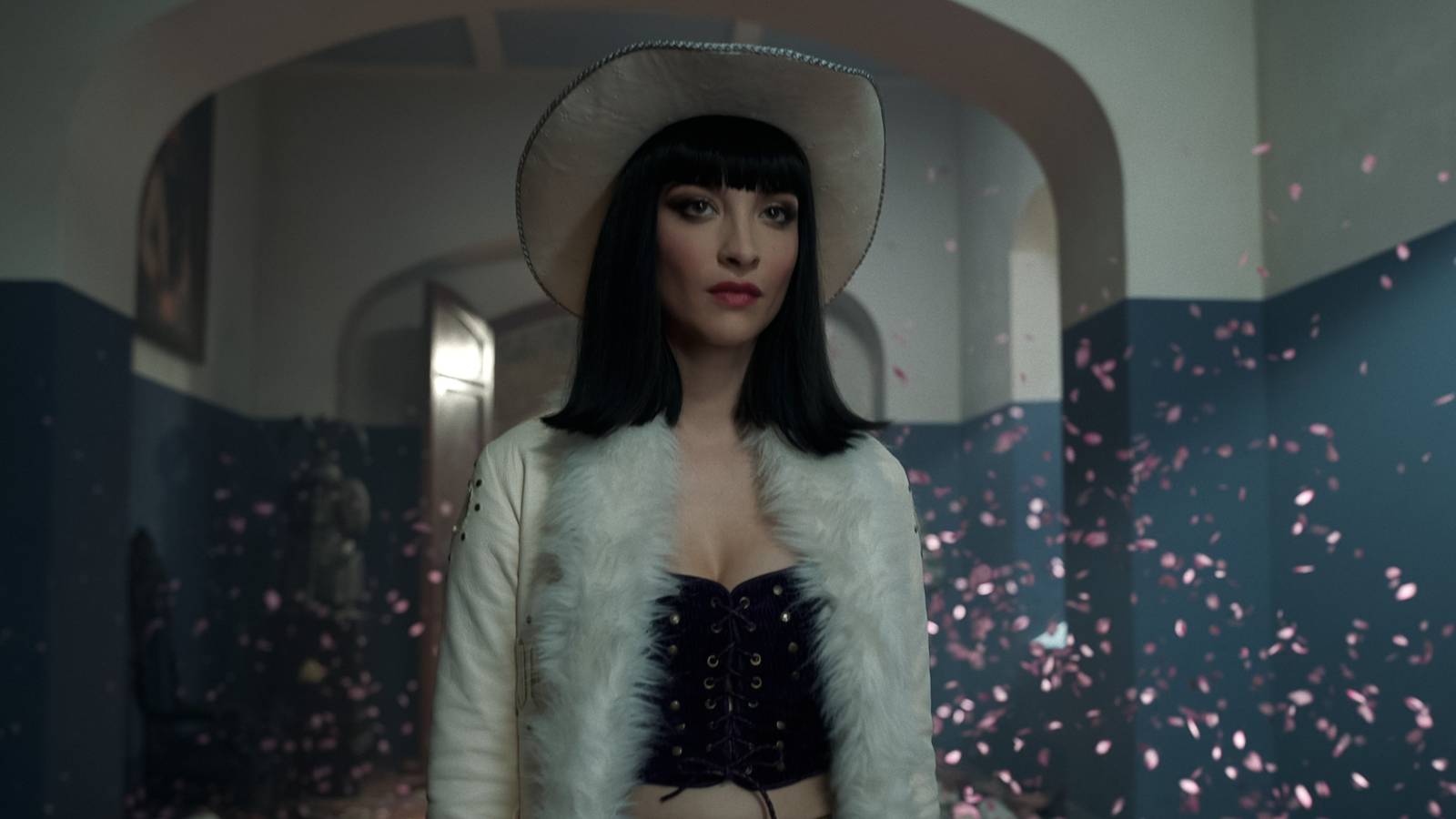 Gizli semboller, hayranları heyecanlandıracak ipuçlarıyla dolu