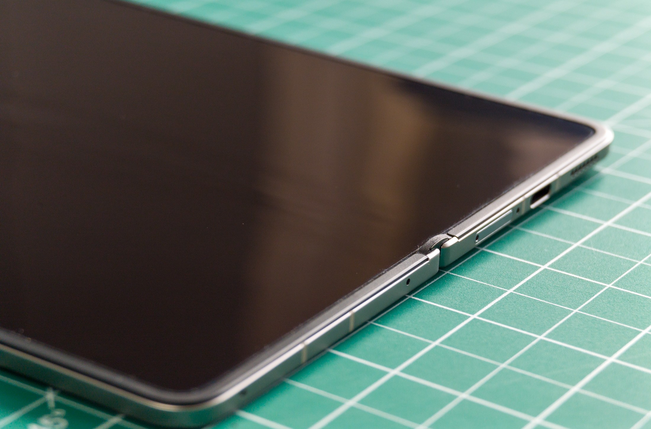 Katlanır ekran, Asya'da parlıyor, Avrupa'da yok!