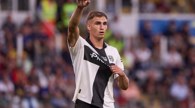 Gelecek vadeden genç yetenek, İngiltere'nin dikkatini çekti