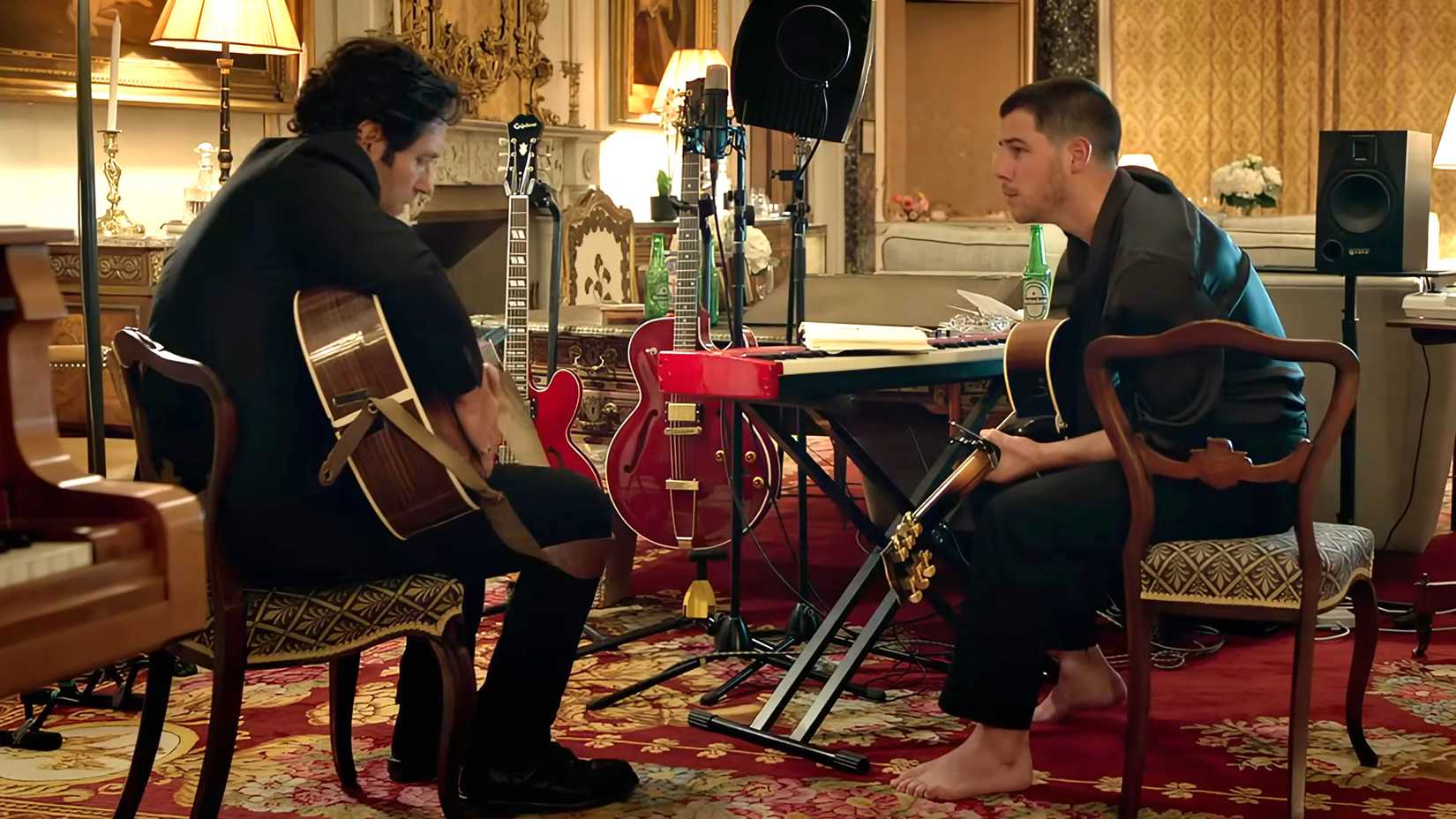 Müzik, komedi ve yıldızlar bir araya geliyor!