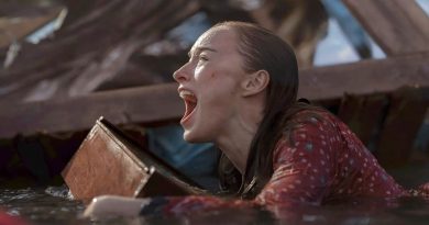 Kanlı etler, köpekbalıkları, panik ve hayatta kalma mücadelesi!