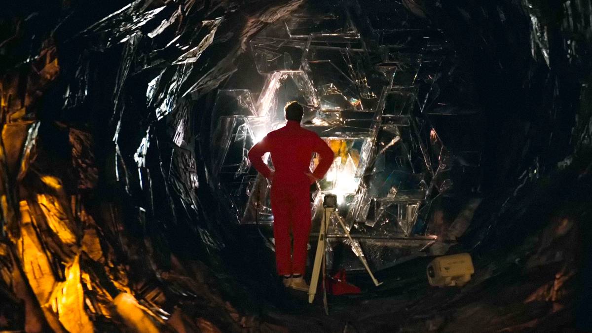 Uzayın derinliklerinde umut, dostluk ve kahramanlık filizleniyor