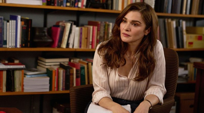 Akademik hayatın karmaşıklığı, hırslı karakterler, beklenmedik ittifaklar