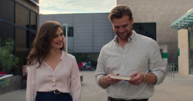 Takıntı, sanat ve karanlık komedinin buluştuğu final