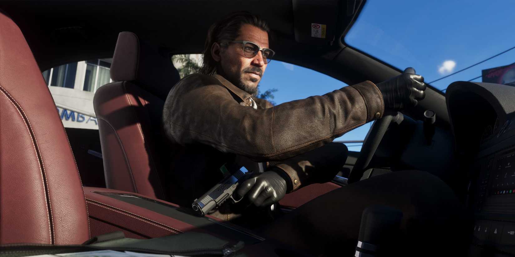 Cam kırılıyor, şehir sallanıyor, kaos hüküm sürüyor!