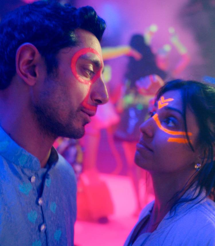 Hayaller şansla buluştu, komedi karıştı, Bond kokusu var!