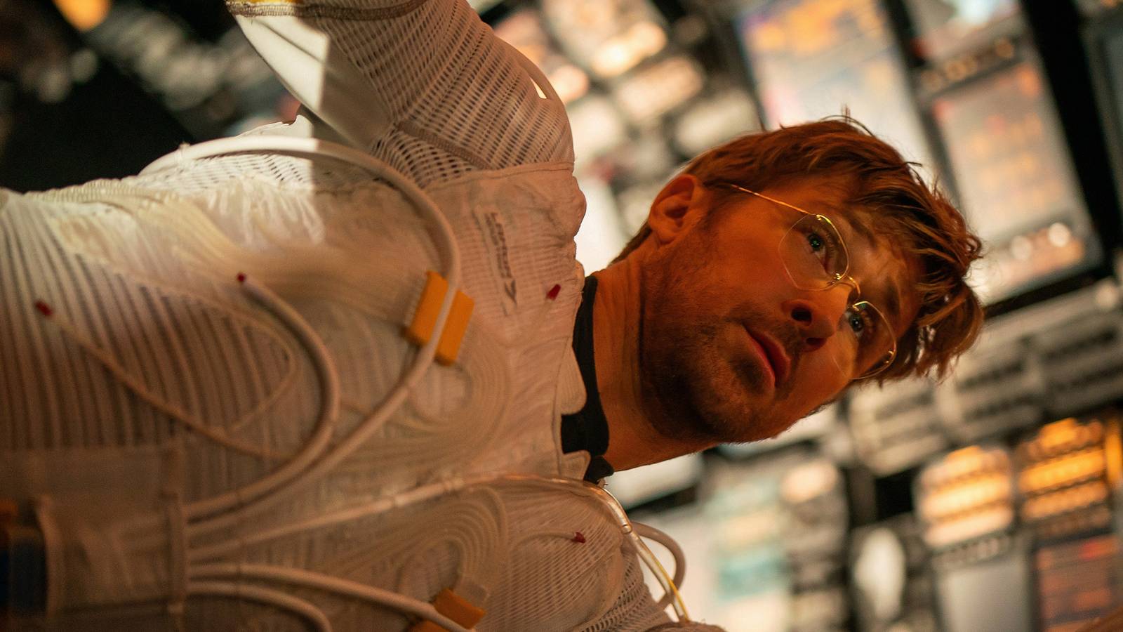 Uzay macerası, Gosling'in performansı, devasa kesim, zaman yolculuğu gibi hissi