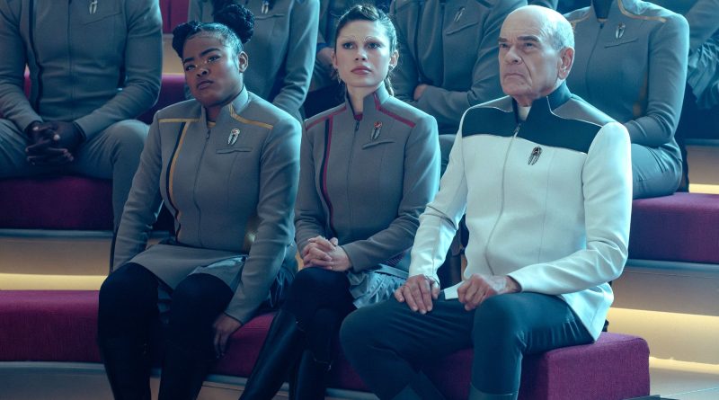 Yıldızlararası eğitim devam ediyor, geleceğe doğru yol alıyoruz