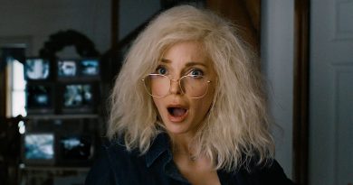 Parodi ustalarından kahkahalarla dolu göndermeler dizisi