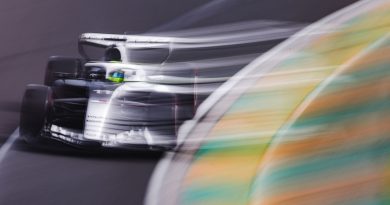 Hız, aerodinamik ve öğrenme sürecindeki zorluklar belirgin