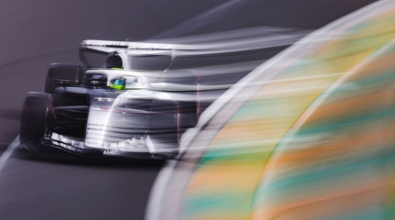 Hız, aerodinamik ve öğrenme sürecindeki zorluklar belirgin